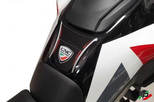 CNC Racing Tankpad fr Ducati Multistrada V4