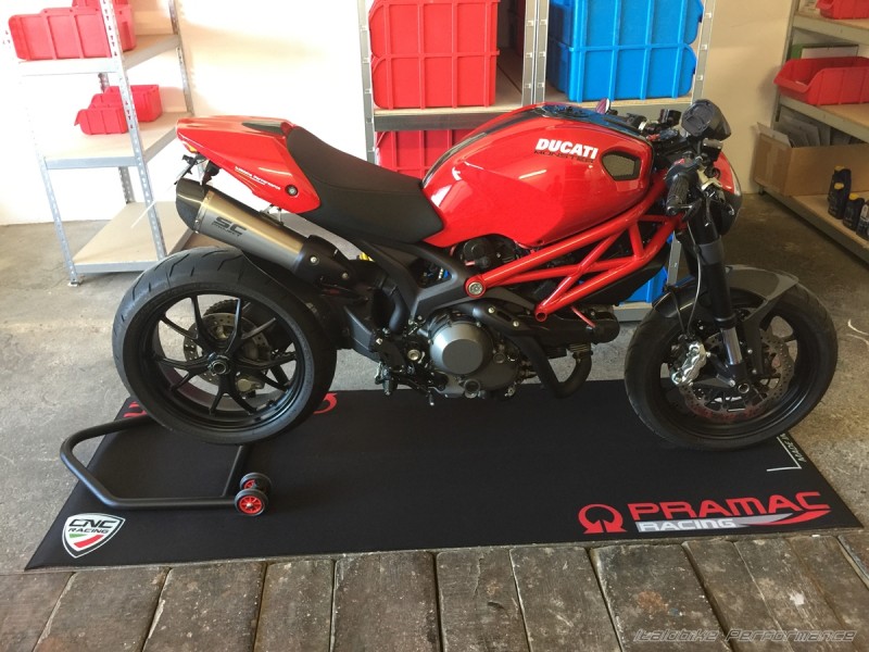 Ducati Teppich rot / Garagenmatte Biketek - Duc-Store
