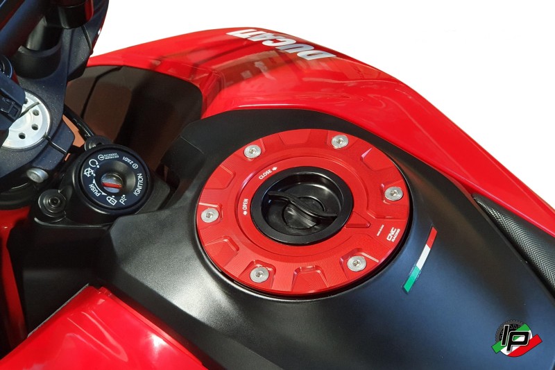 CNC Racing Tankdeckel Gear für die Ducati Hypermotard 950, Diavel 1260,  Multistrada 950, 1200, 1260, V4 & V2